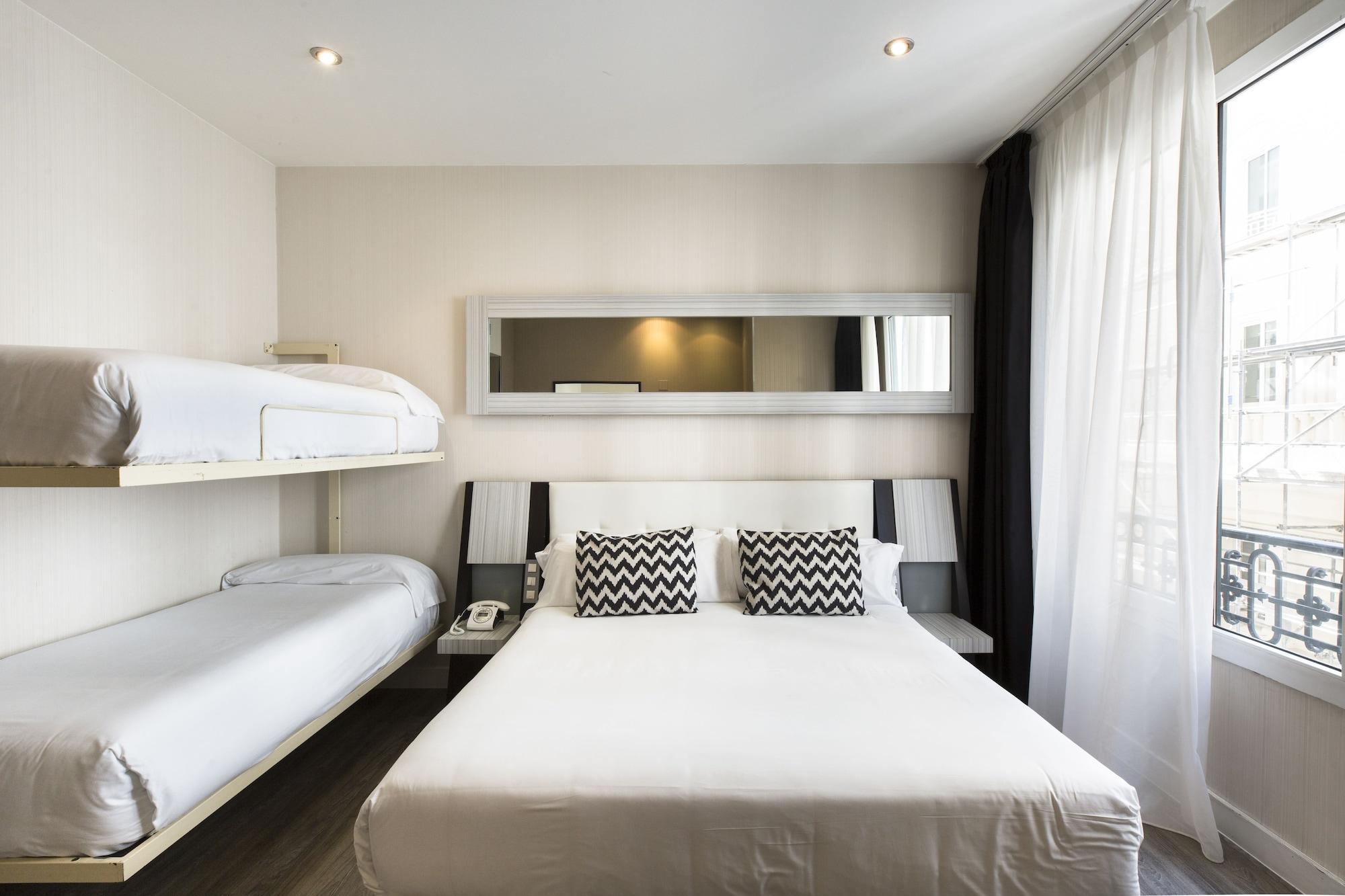Petit Palace Triball Madrid Ngoại thất bức ảnh